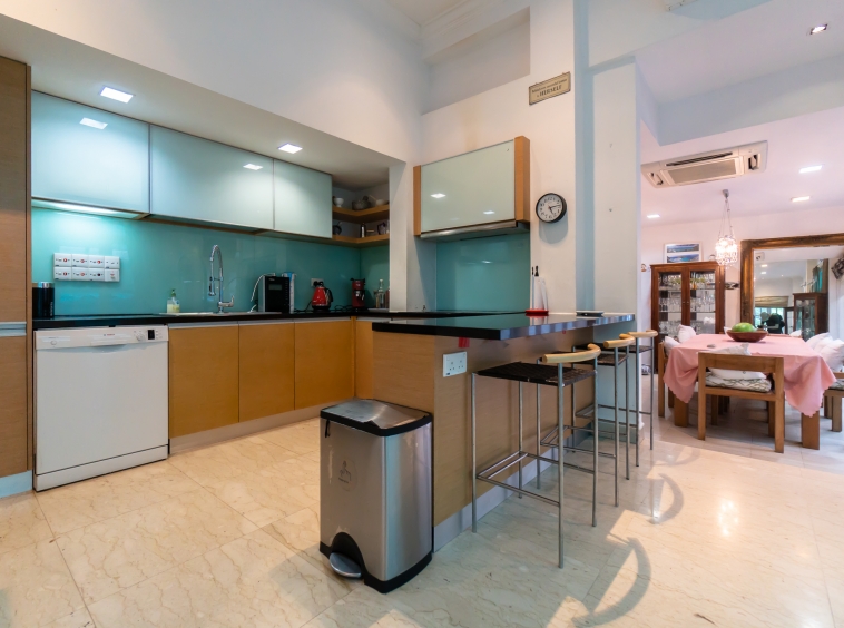 selling singapore