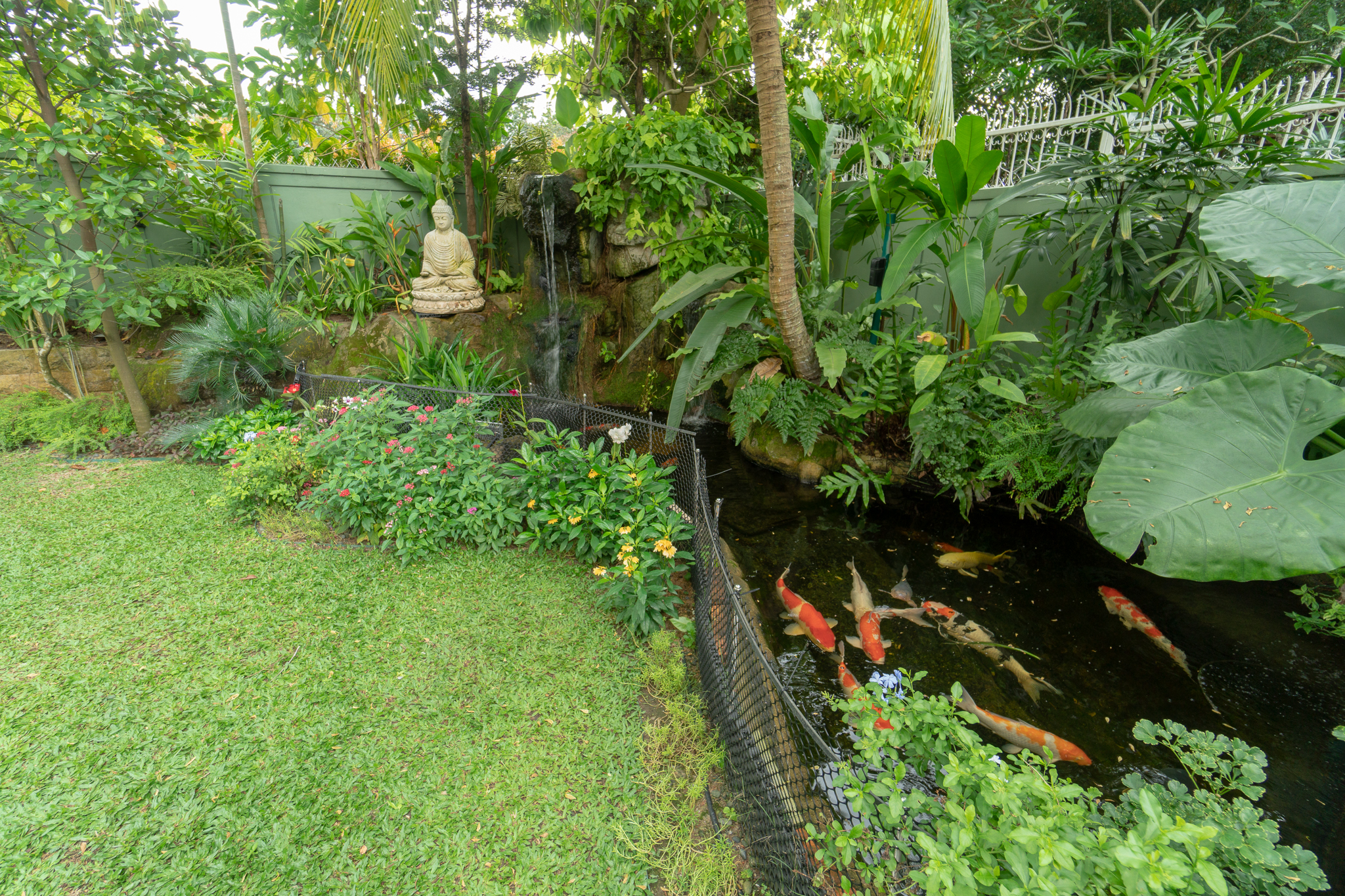 Selling Singapore