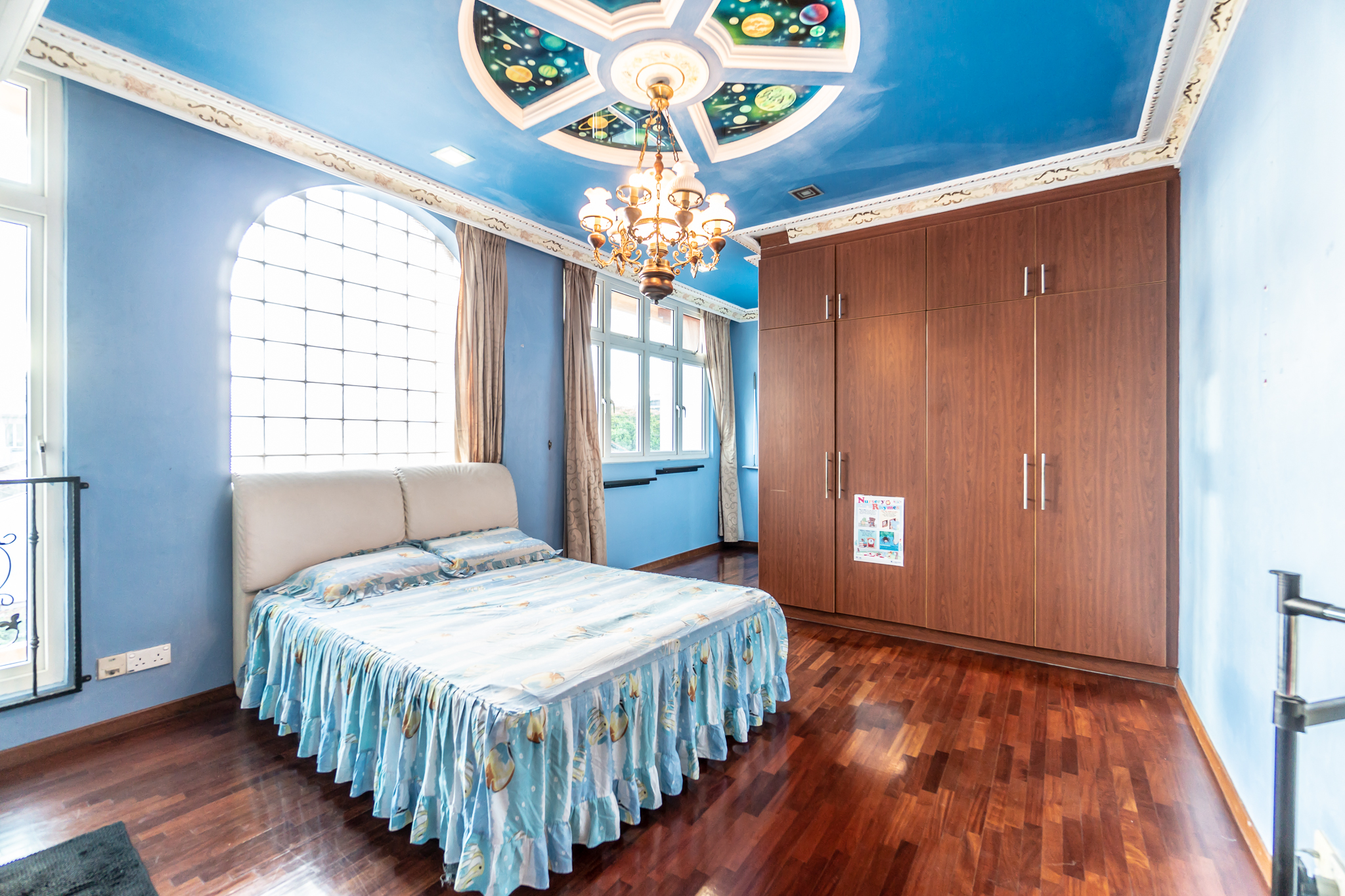 Jalan Senyum Selling Singapore