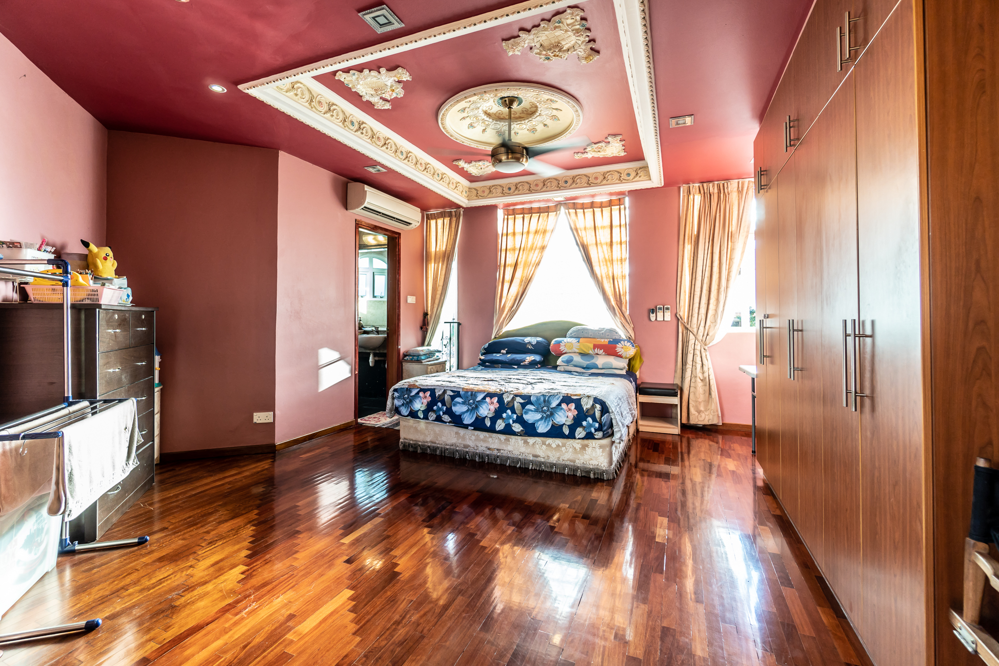 Jalan Senyum Selling Singapore