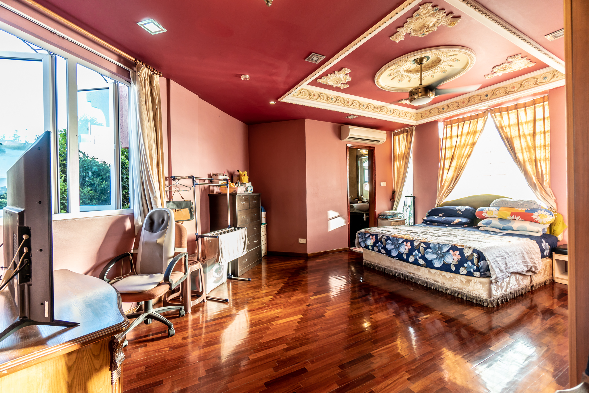 Jalan Senyum Selling Singapore