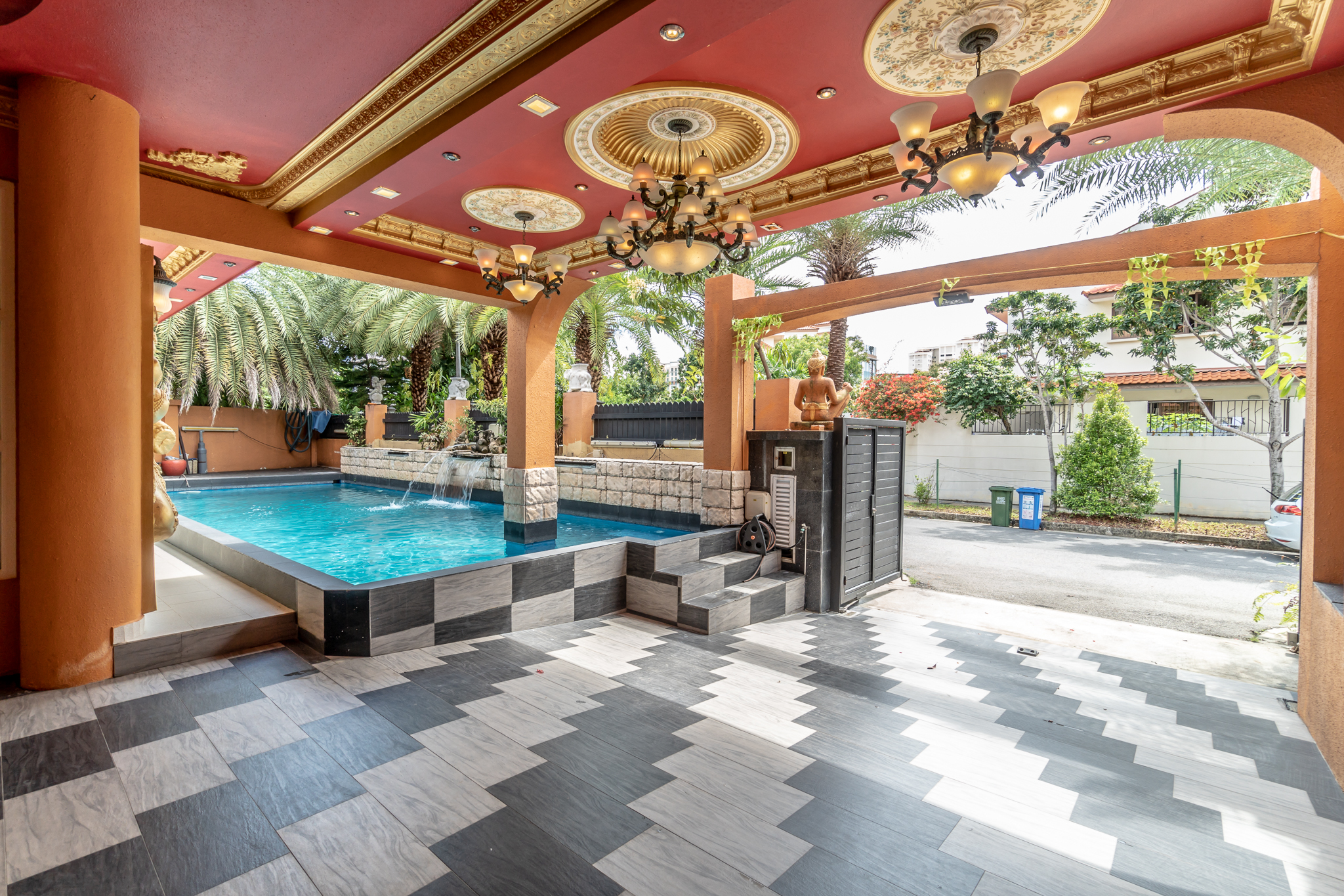 Jalan Senyum Selling Singapore