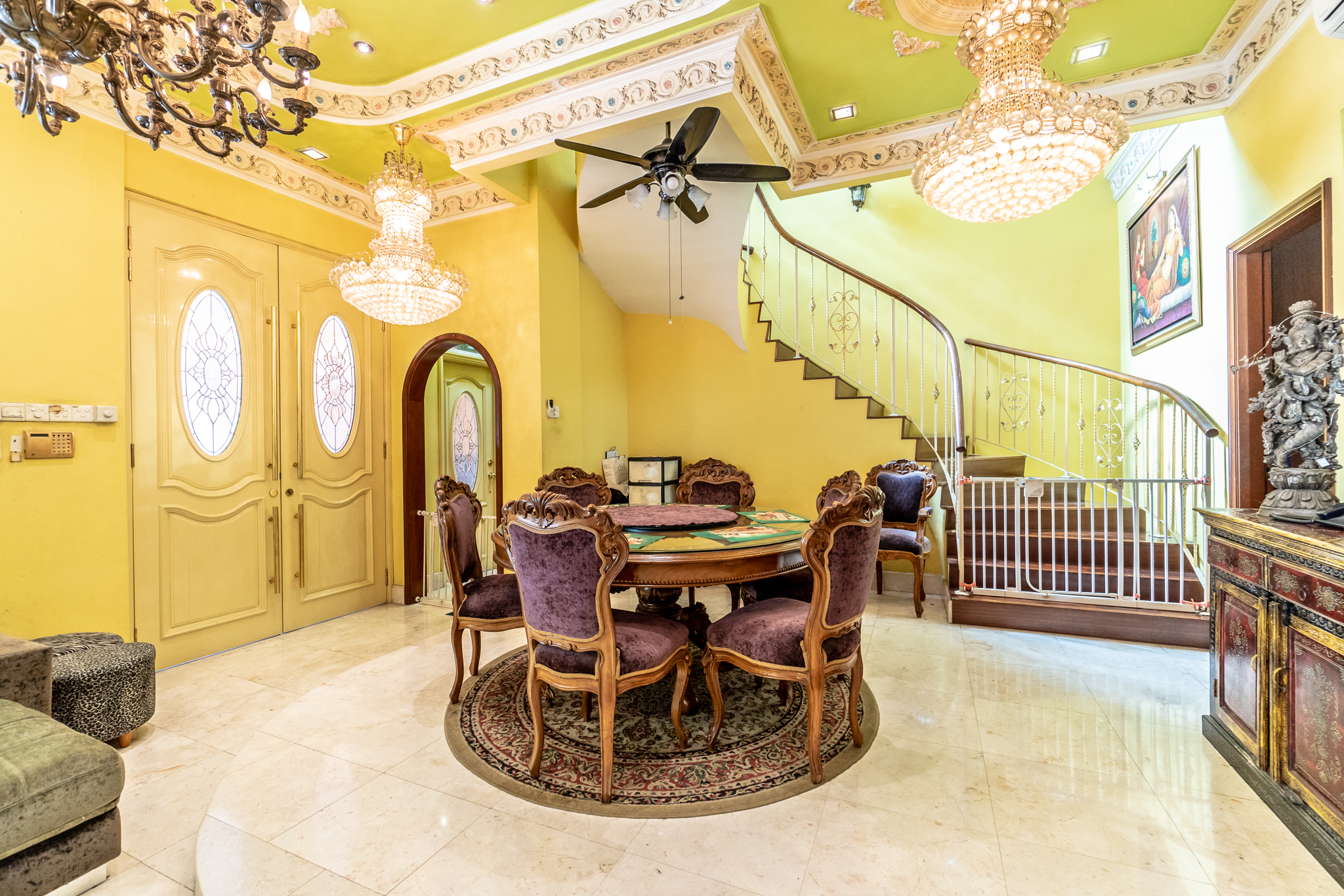 Jalan Senyum Selling Singapore