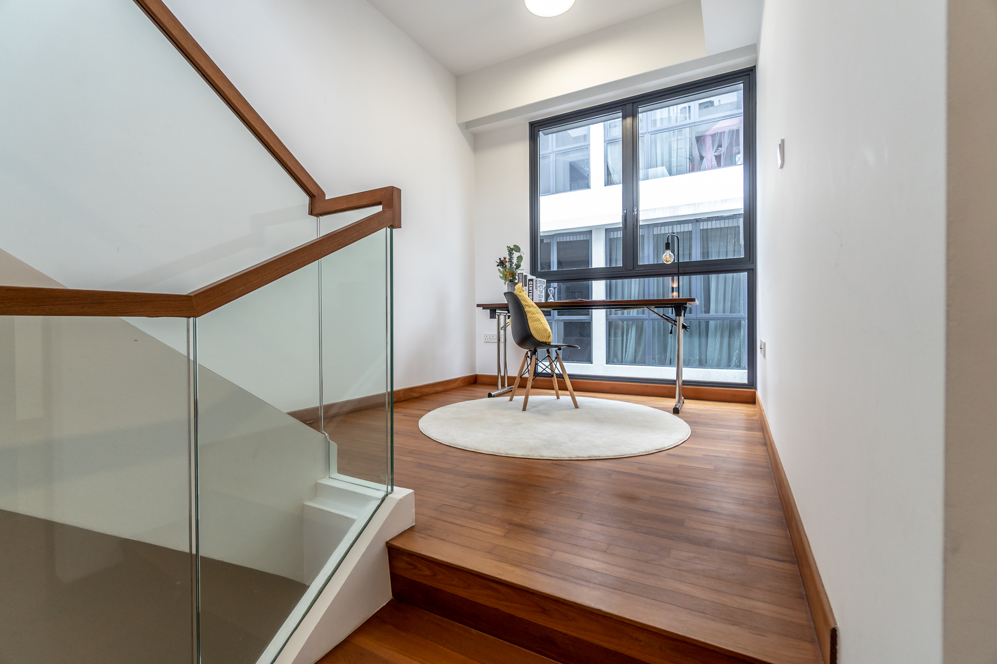 alana selling singapore