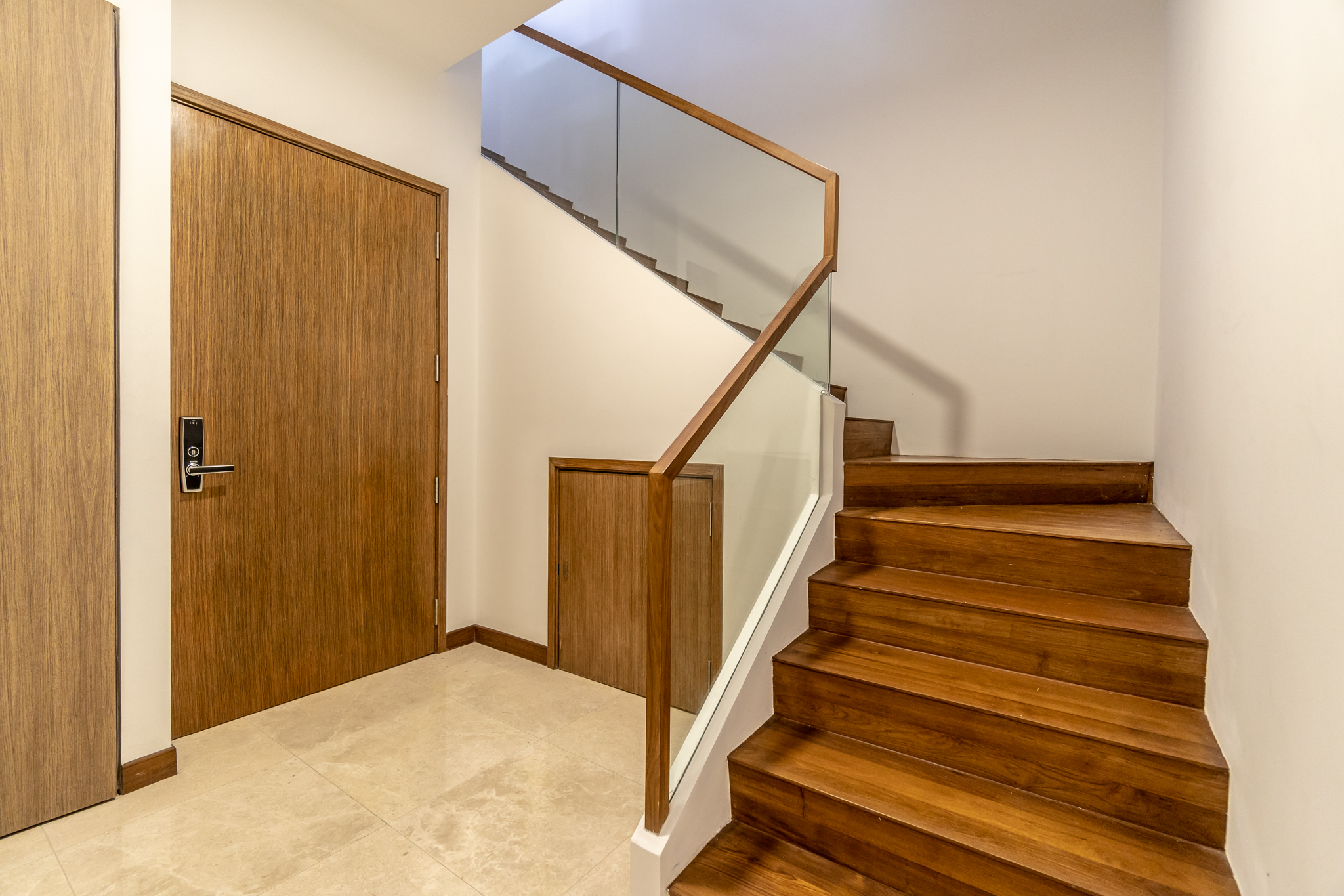 alana selling singapore