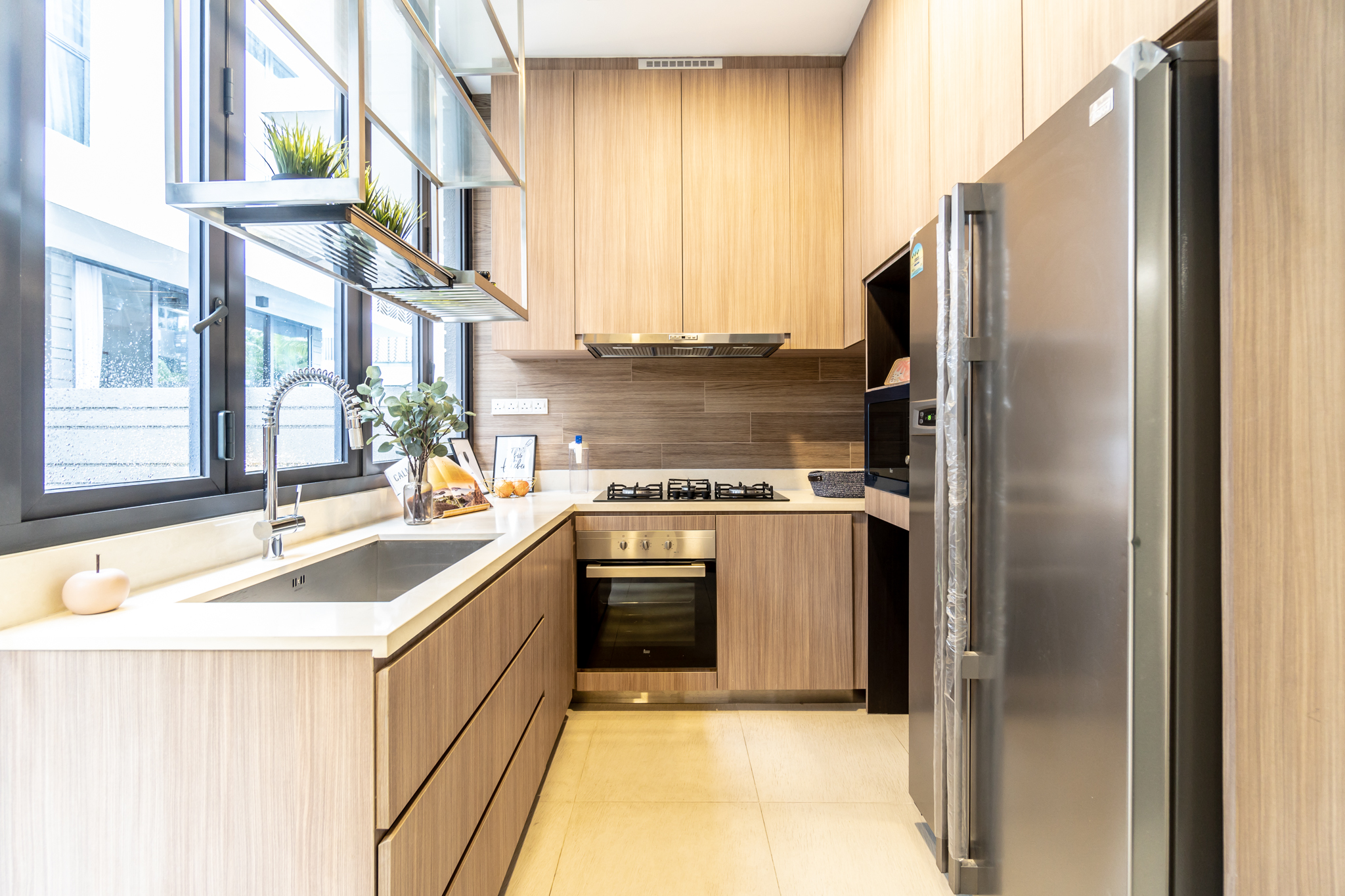 alana selling singapore