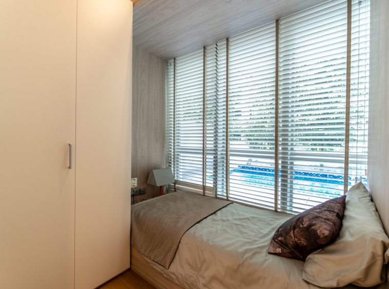 26 newton Selling Singapore