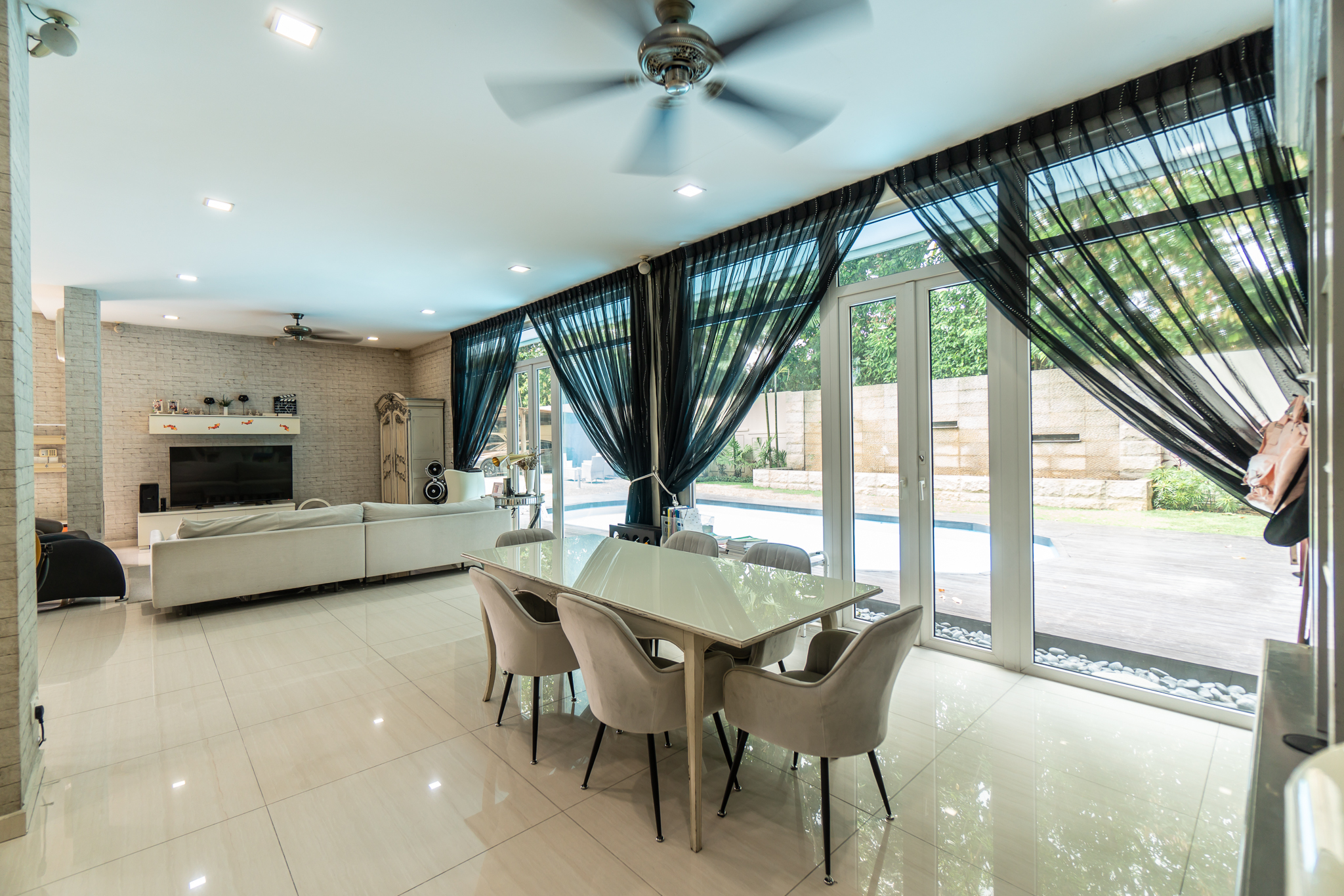 sunrise avenue Selling Singapore