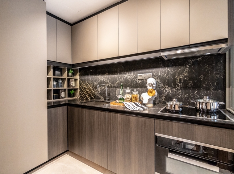 8 st thomas Selling Singapore