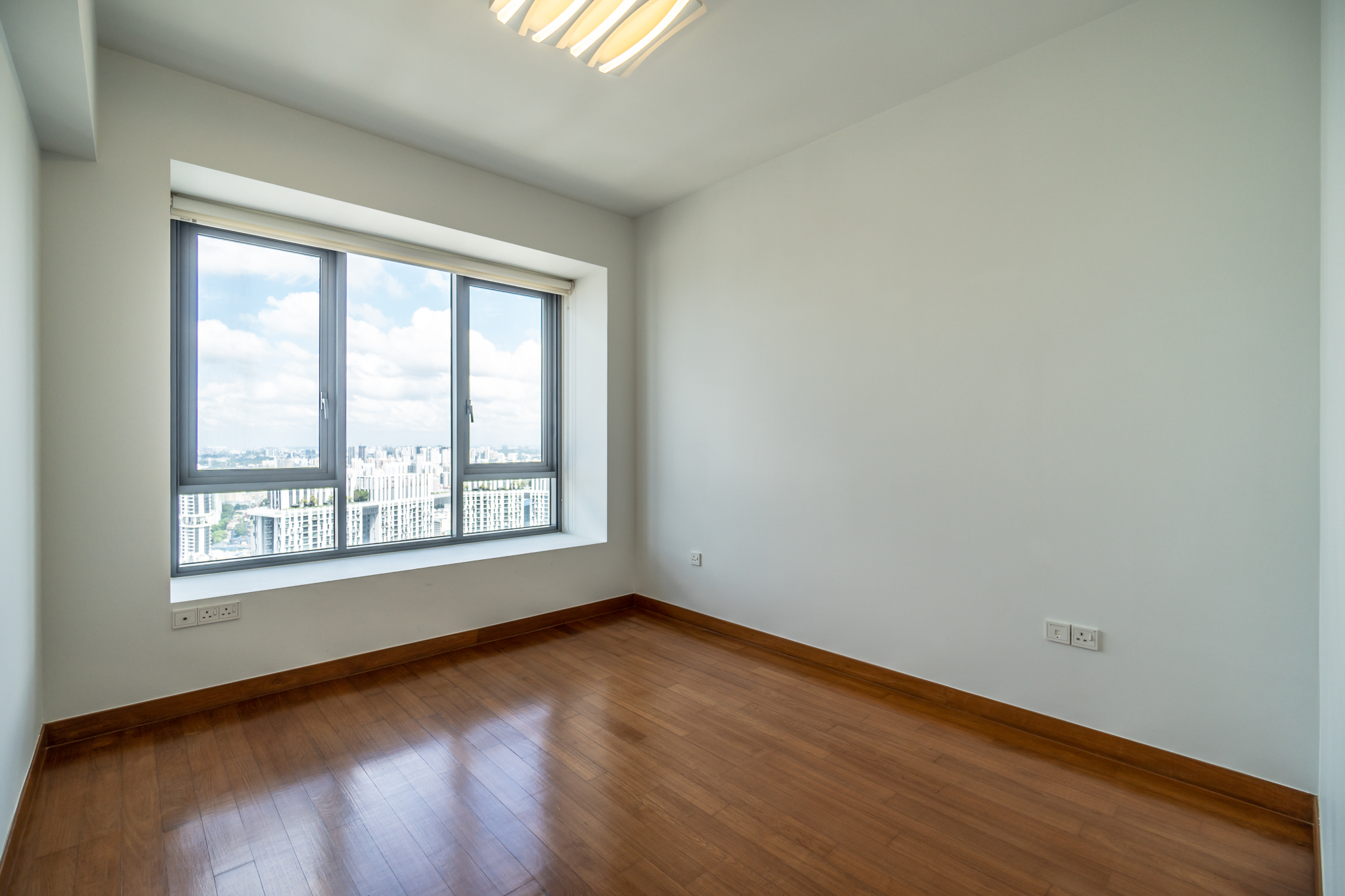 Altez 2 bed Selling Singapore