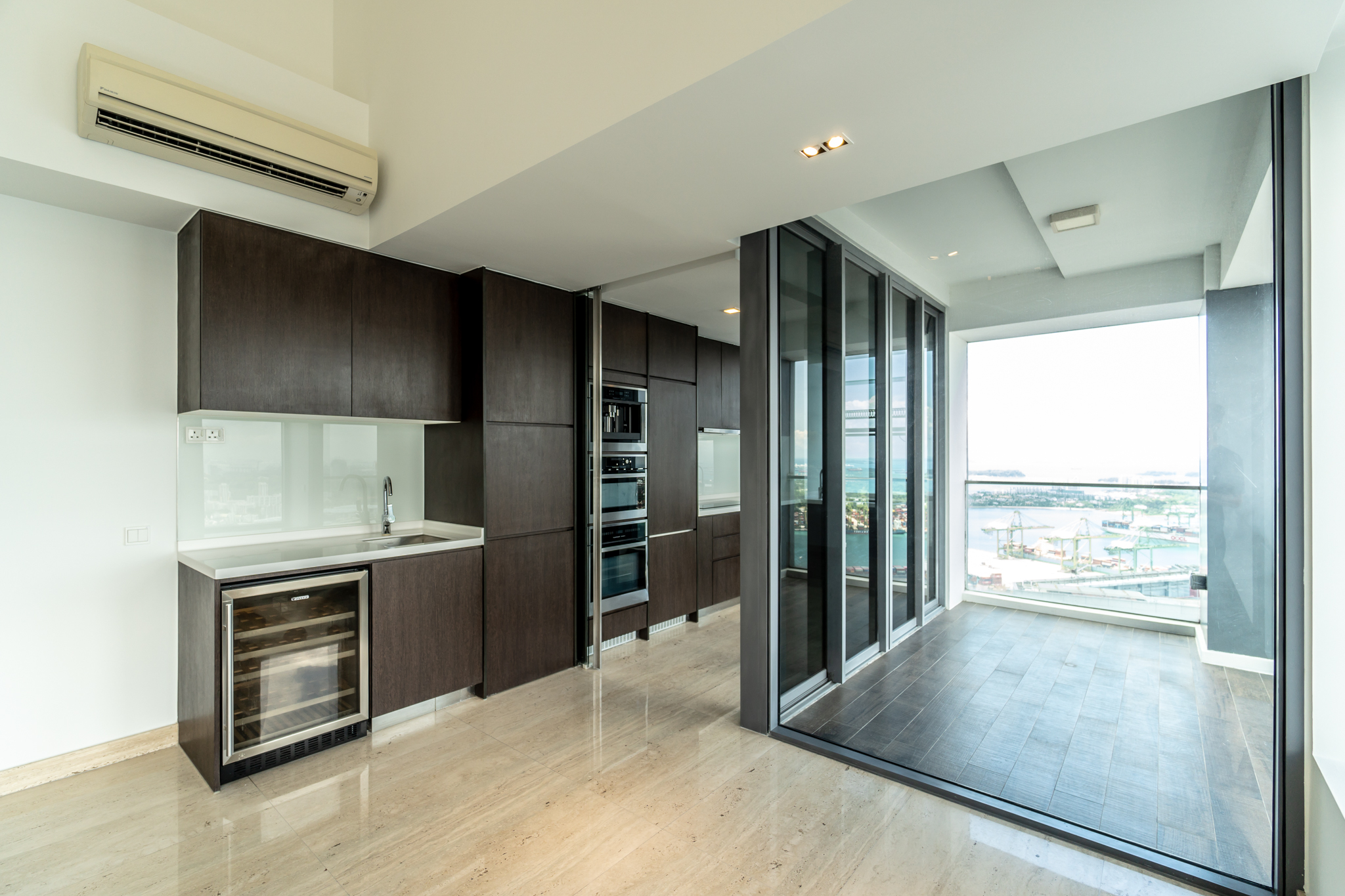 Altez 2 bed Selling Singapore