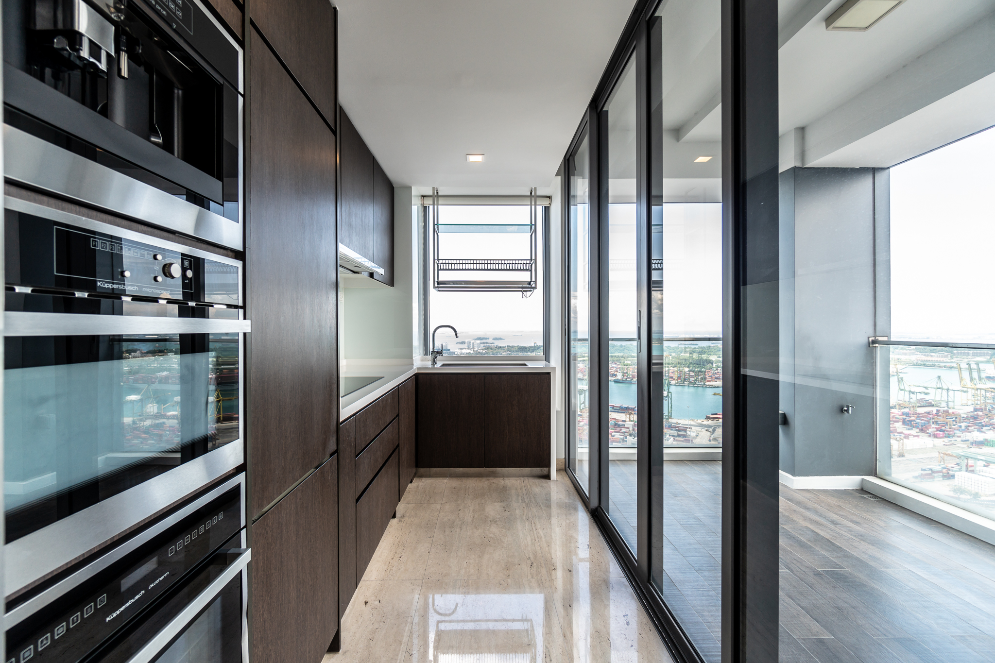 Altez 2 bed Selling Singapore