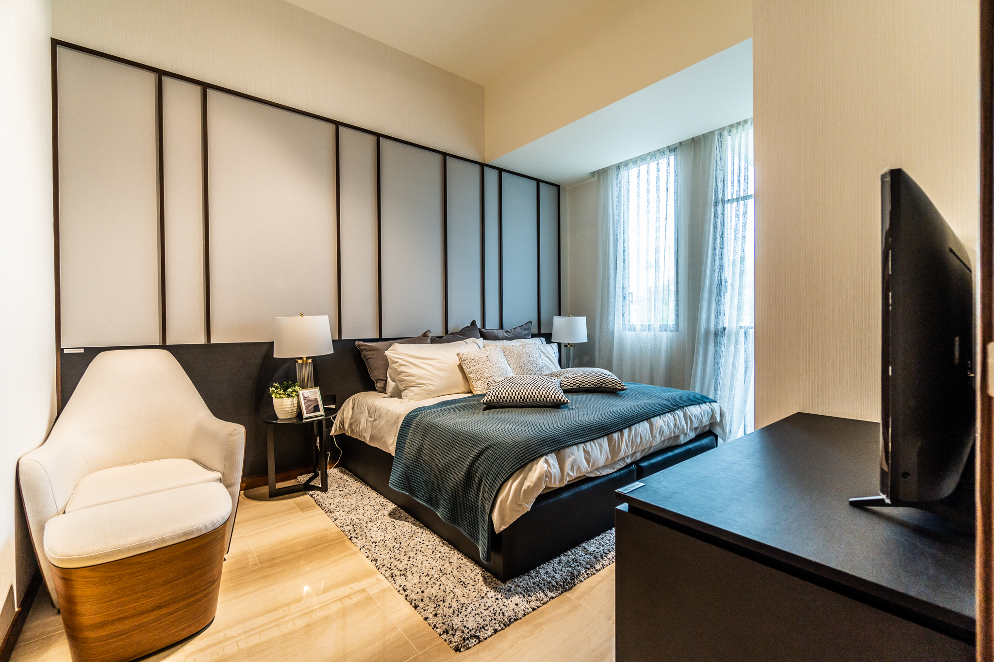 bijou 1 bed + study Selling Singapore