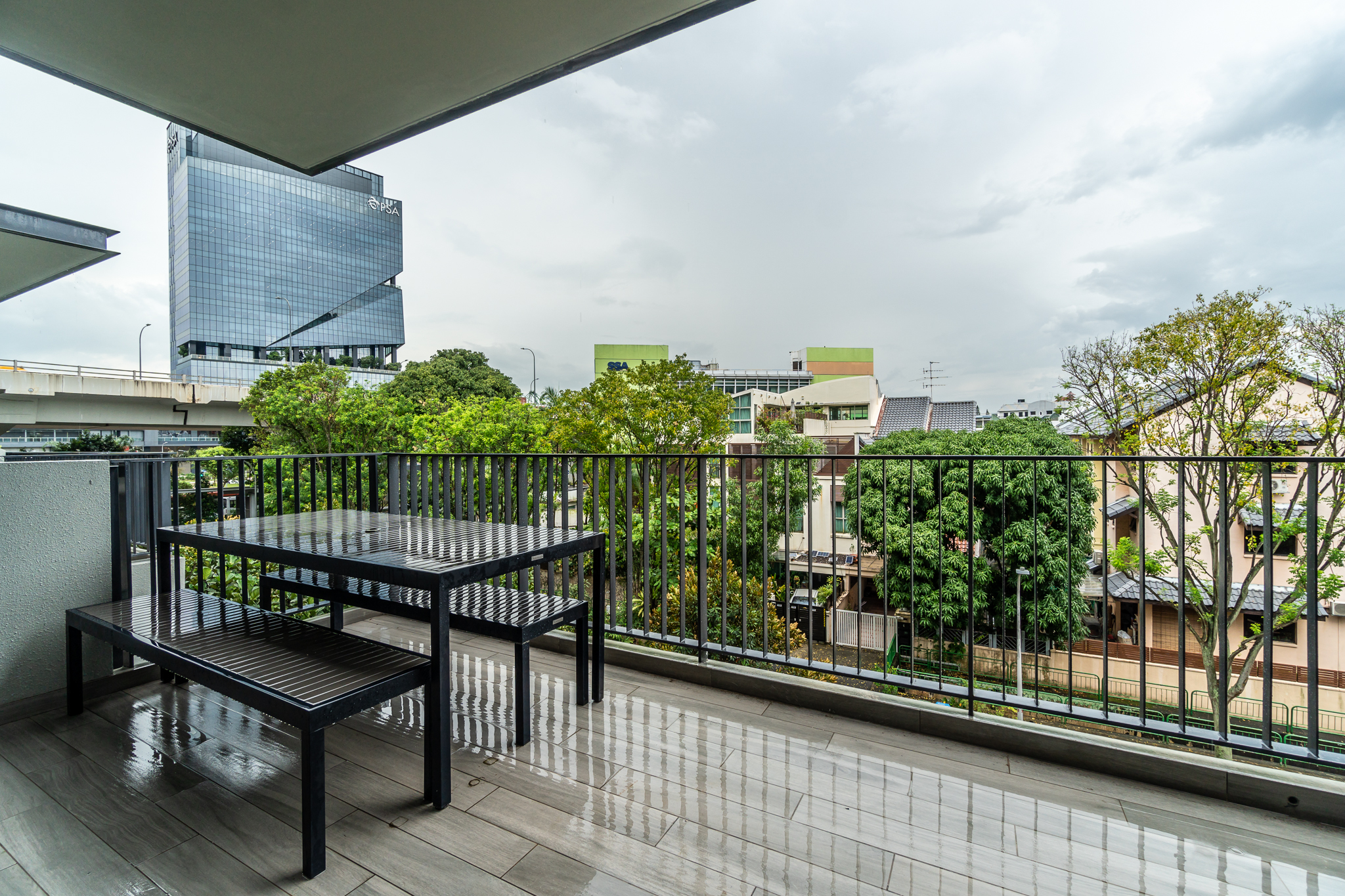 bijou 1 bed + study Selling Singapore