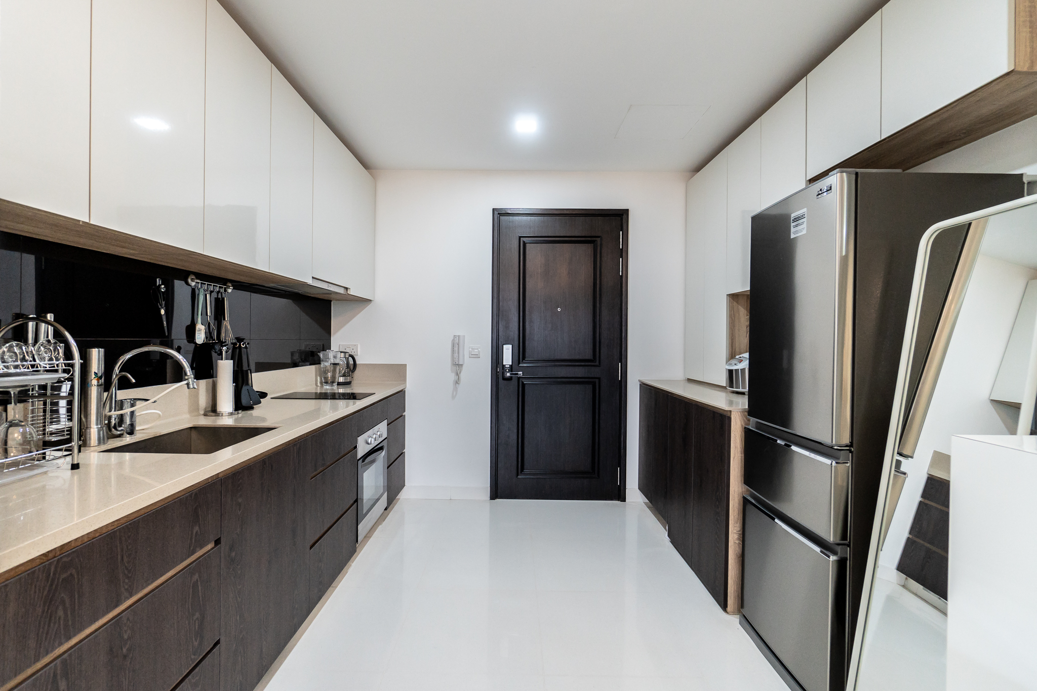 E maison 1 bed Selling Singapore