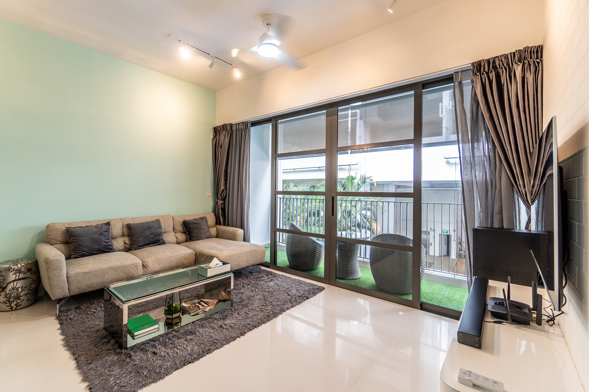 E maison 1 bed Selling Singapore