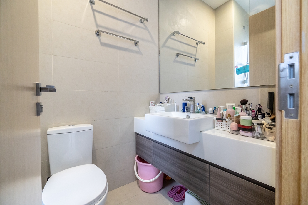 Midtown Residences Patio Selling Singapore