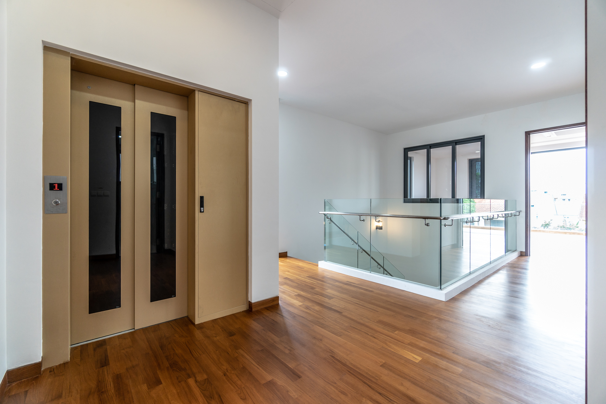 aroozoo lane Selling Singapore