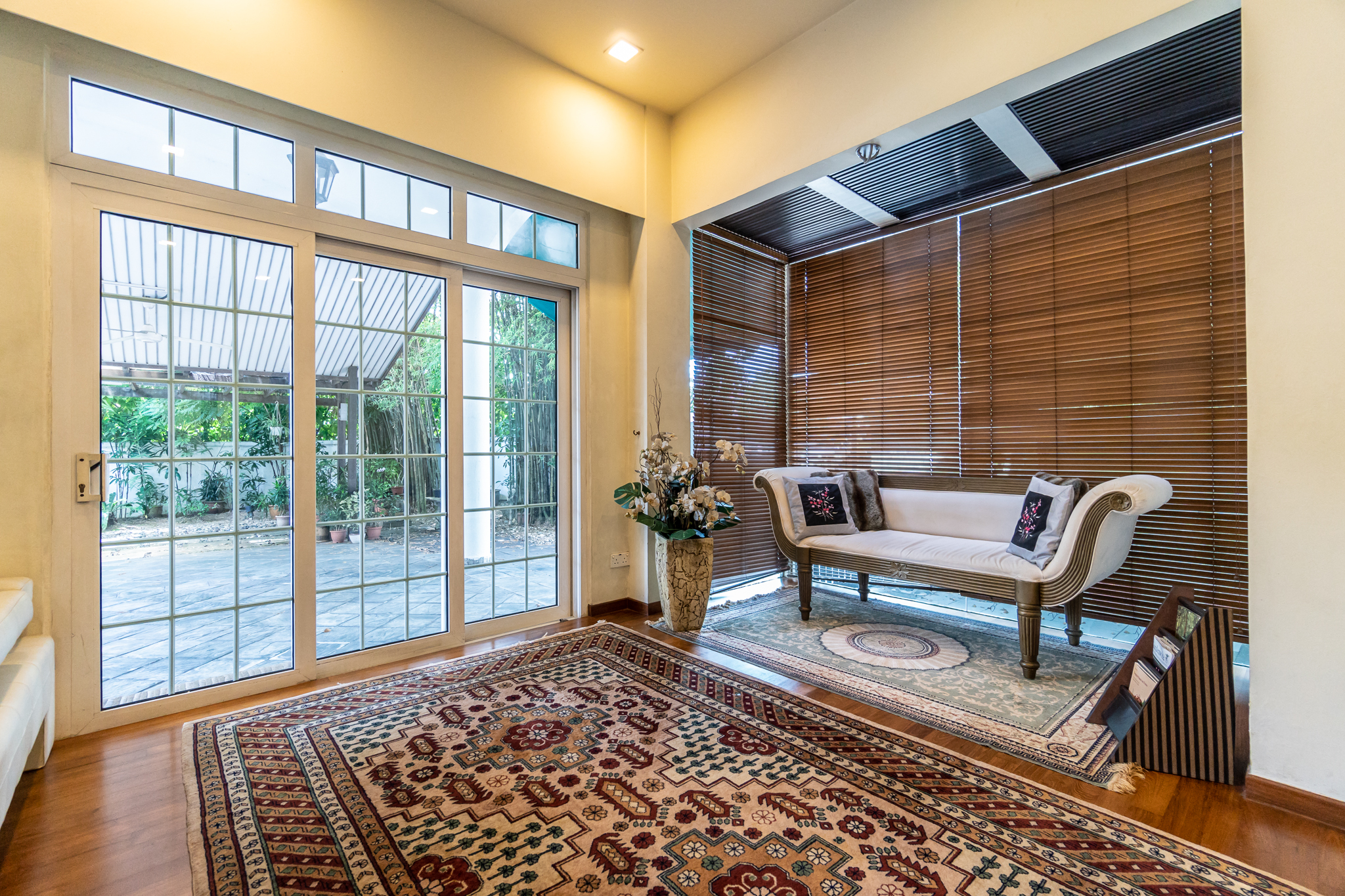 lynwood grove Selling Singapore