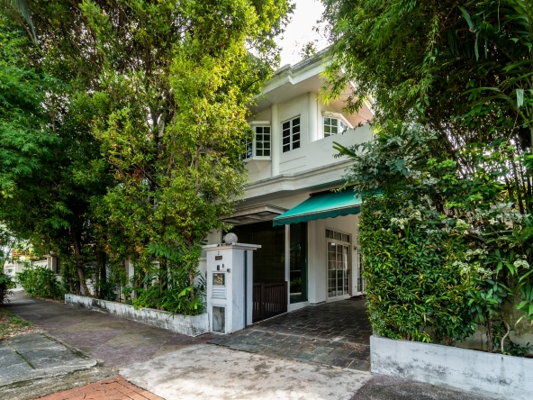 lynwood grove Selling Singapore