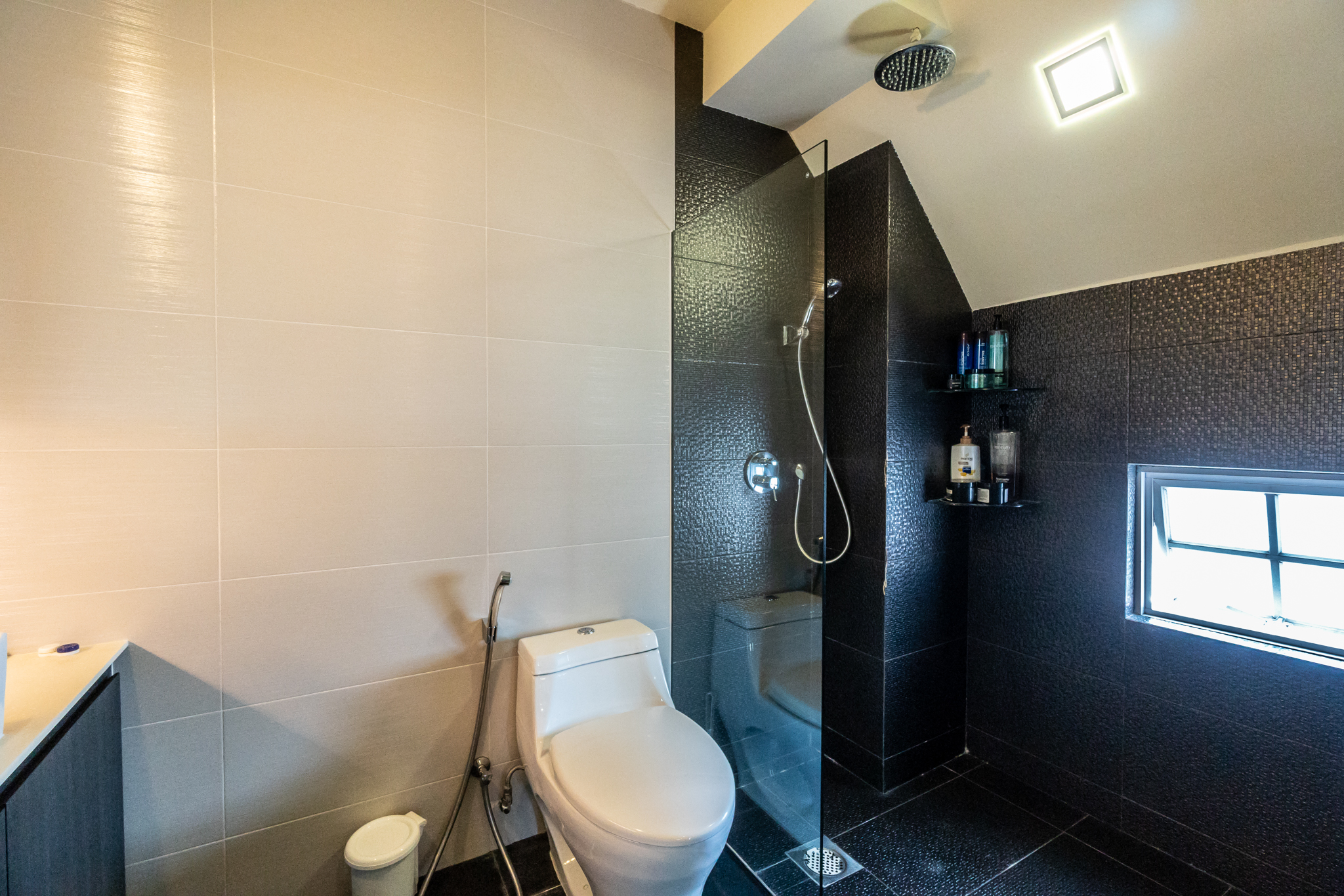 lynwood grove Selling Singapore