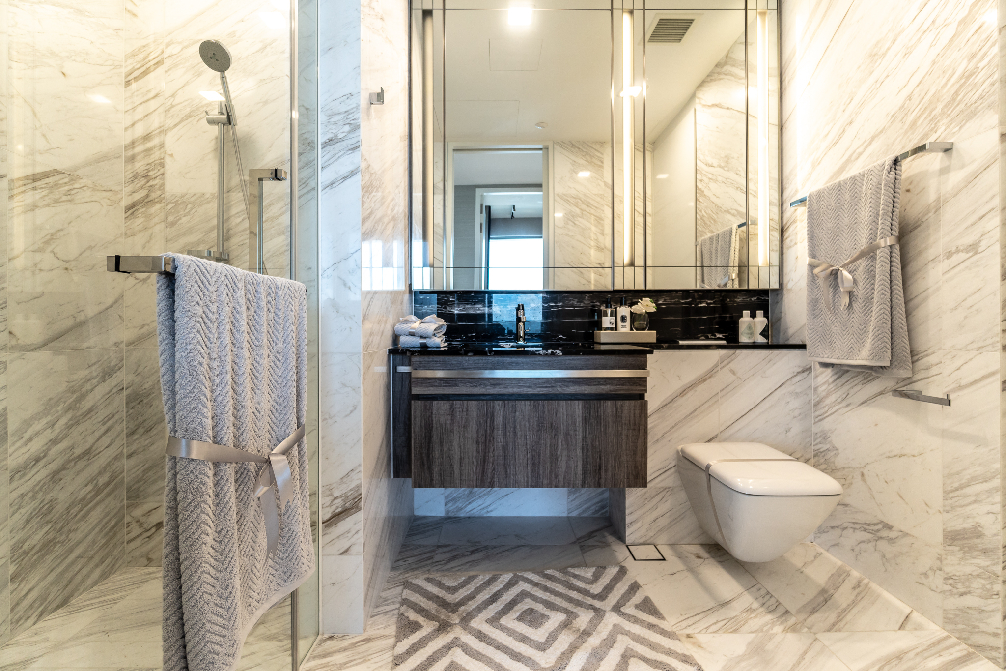 Wallich Residence 2 Bedroom Selling Singapore